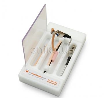 Компактний тренажер для судинного анастомозу